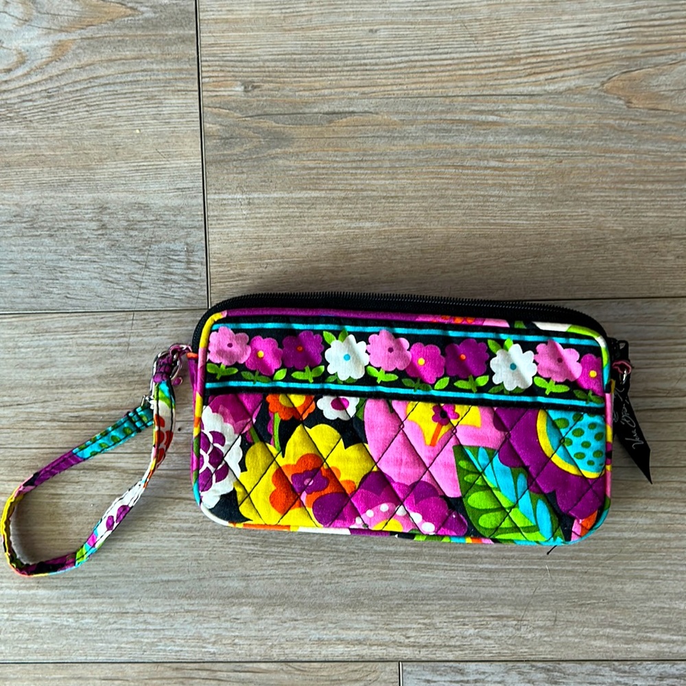 “Va Va Bloom” Vera Bradley wristlet.